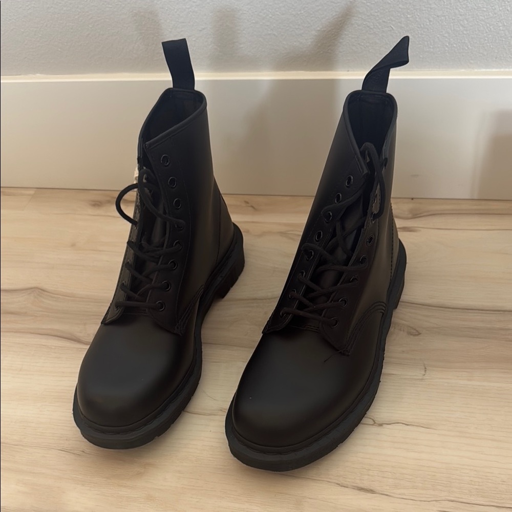 Dr. Martens Black Smooth Boots